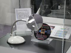 流体制御MEMS(テクノミュージアム展示)
